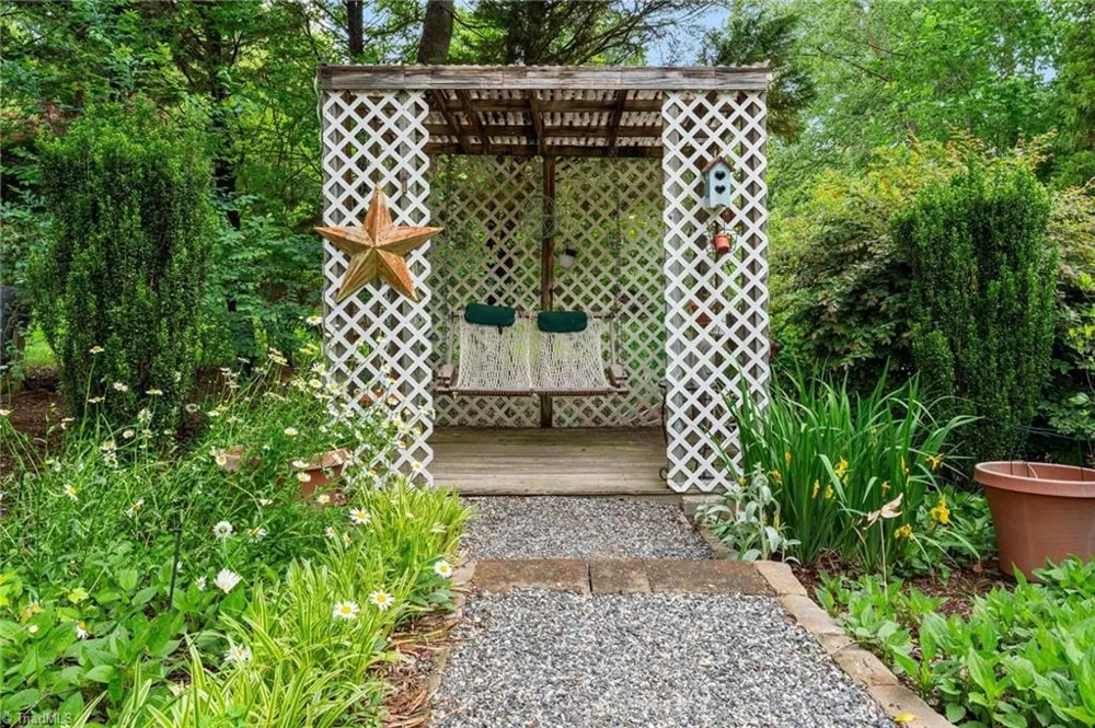 247 James Way Bermuda Run, NC 27006