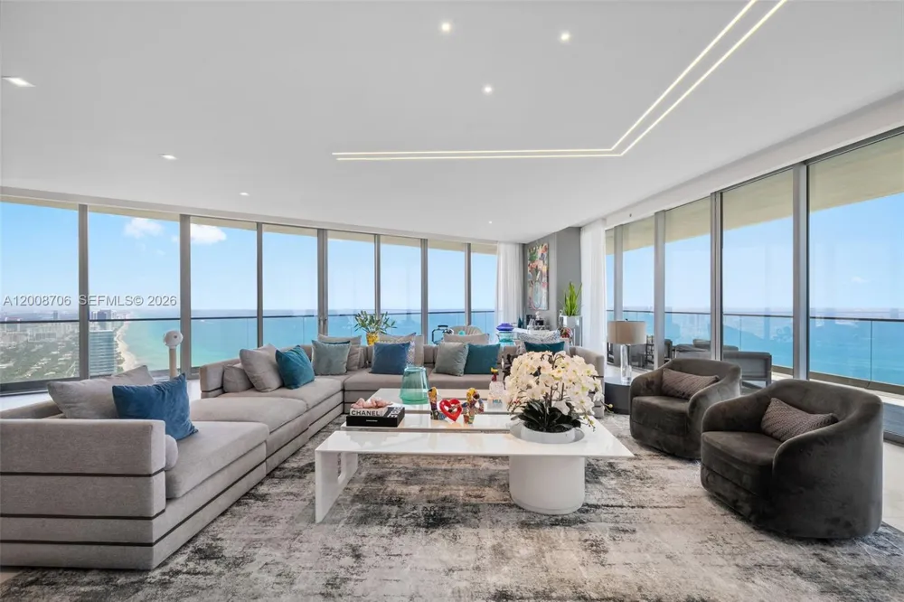 18975 Collins Ave #5200 Sunny Isles Beach, FL 33160