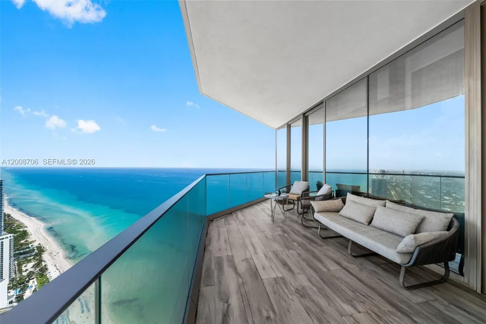 18975 Collins Ave #5200 Sunny Isles Beach, FL 33160