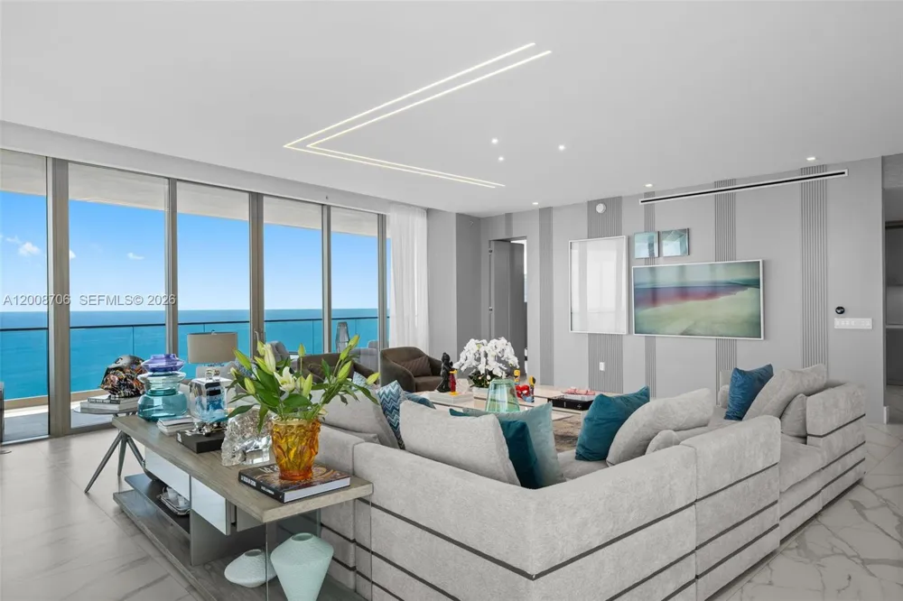 18975 Collins Ave #5200 Sunny Isles Beach, FL 33160