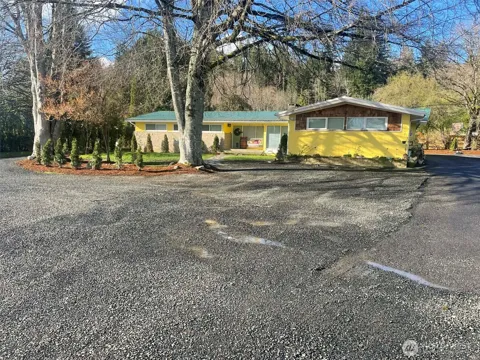 310 W Pine Street