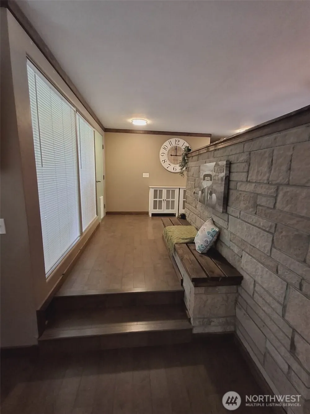 310 W Pine Street Elma, WA 98541