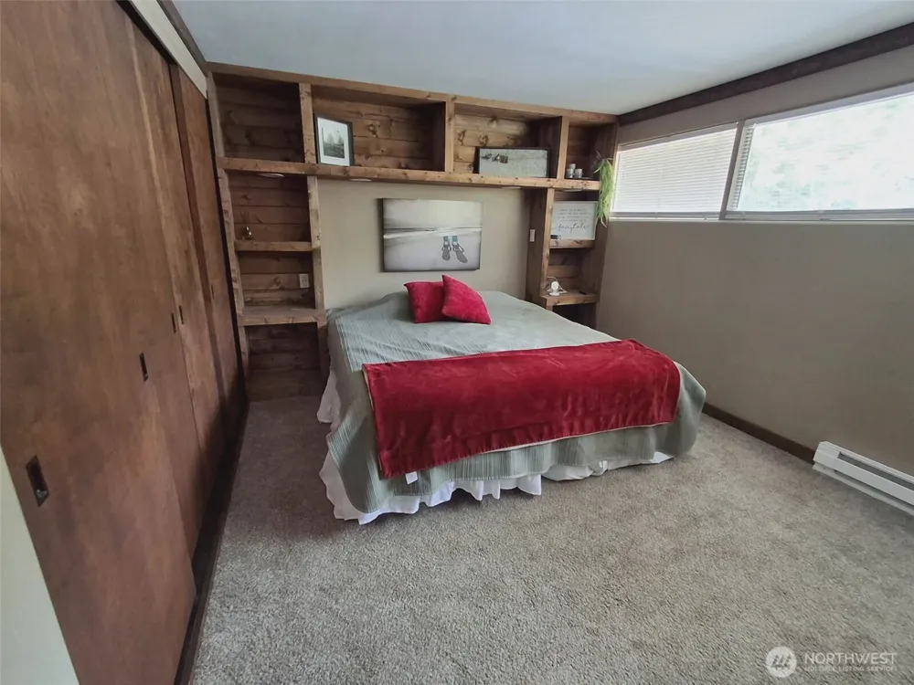 310 W Pine Street Elma, WA 98541