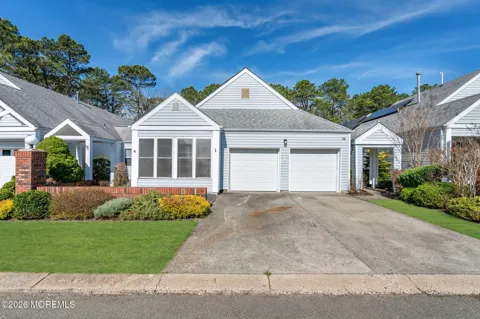 136 Longwood Drive