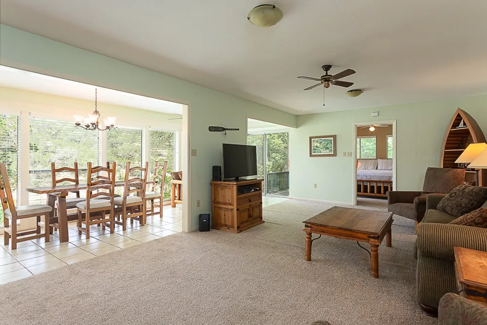 3721 Firemans Trail Lago Vista, TX 78645