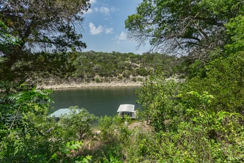 3721 Firemans Trail