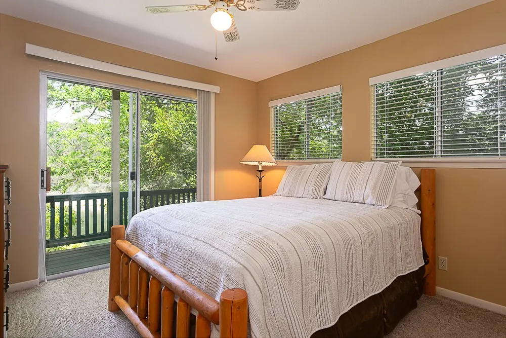 3721 Firemans Trail Lago Vista, TX 78645