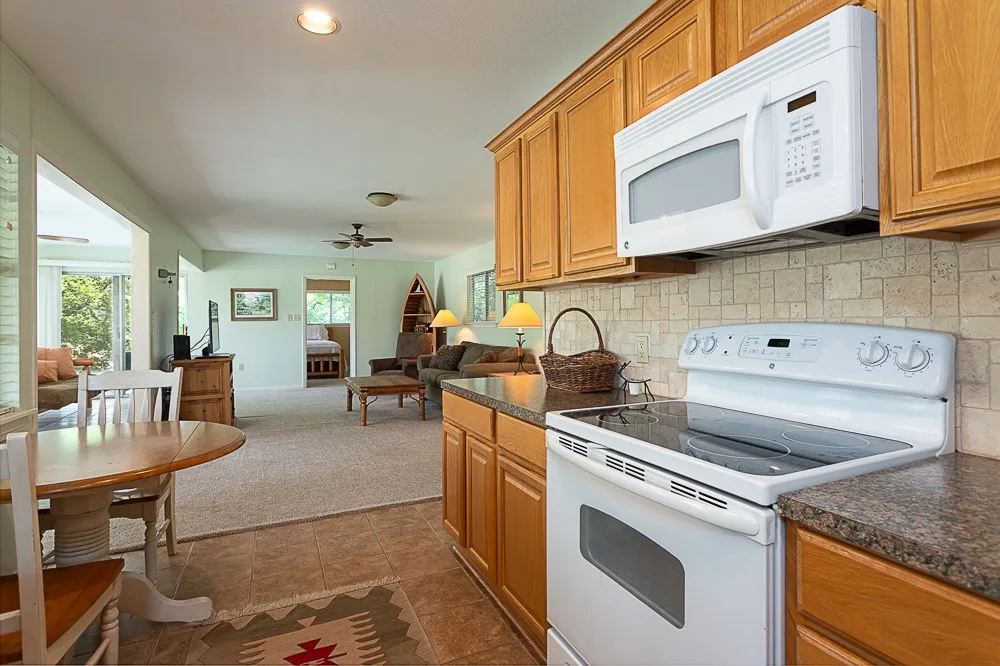 3721 Firemans Trail Lago Vista, TX 78645