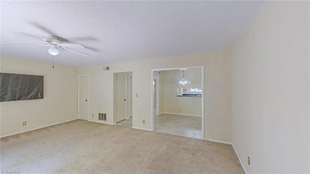 2214 Shadow Valley Road #E High Point, NC 27265