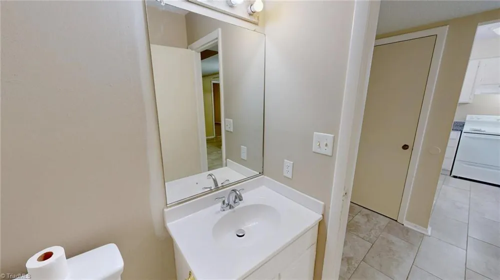 2214 Shadow Valley Road #E High Point, NC 27265