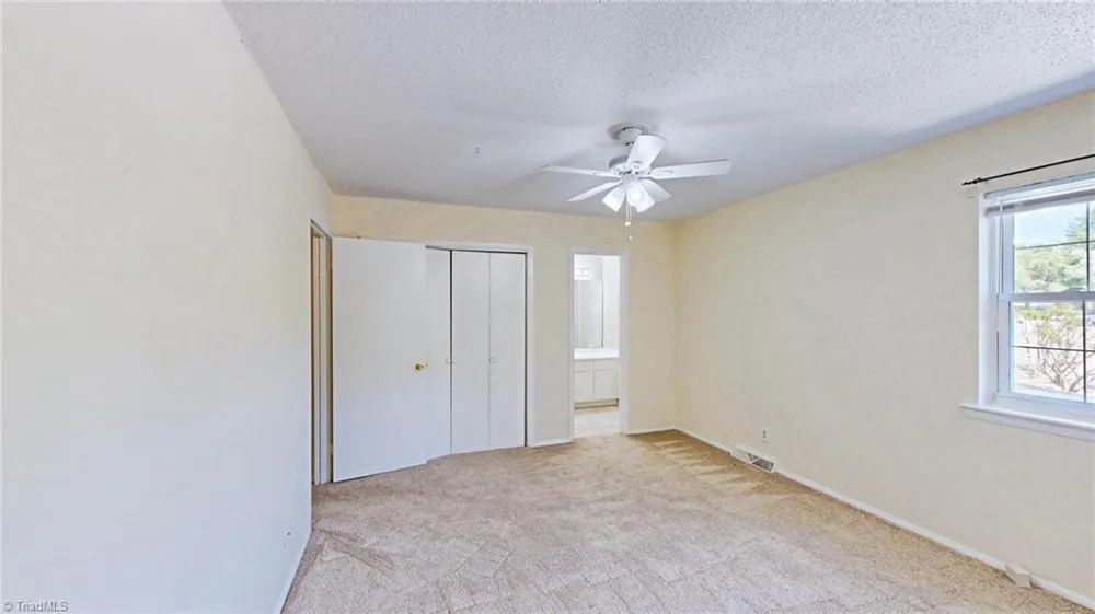 2214 Shadow Valley Road #E High Point, NC 27265