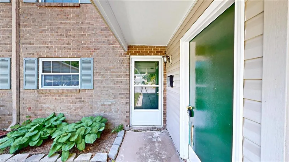 2214 Shadow Valley Road #E High Point, NC 27265