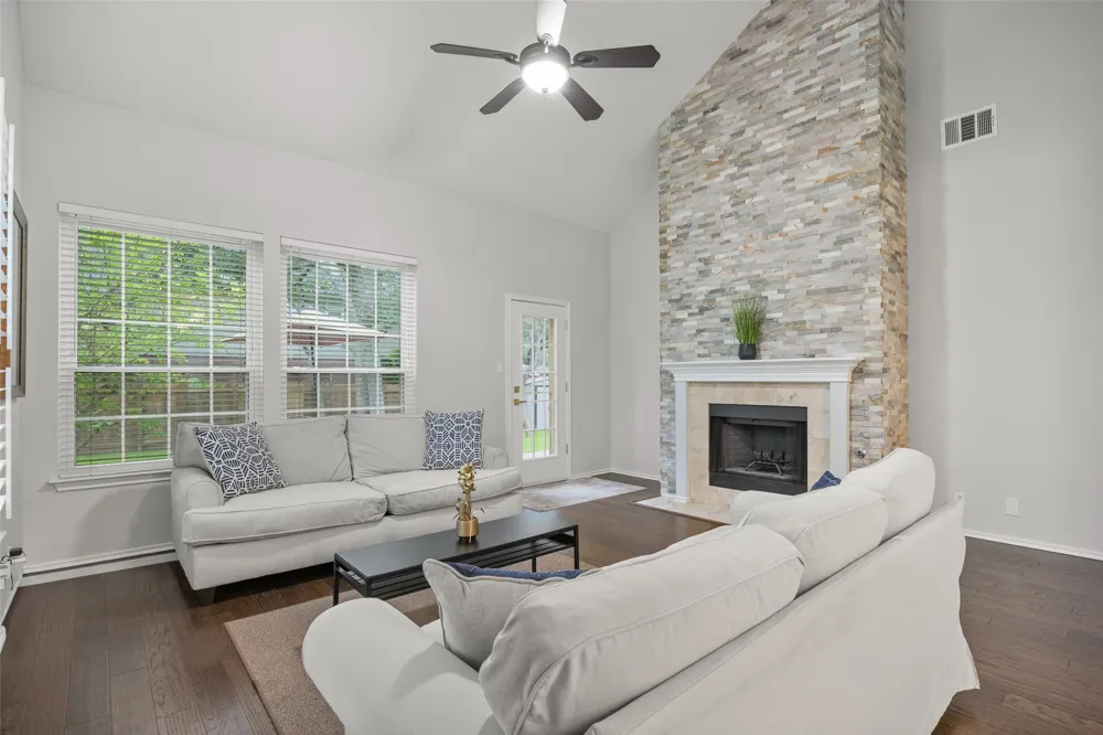 8610 Axis Drive Austin, TX 78749