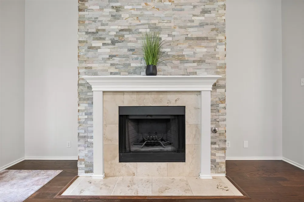 8610 Axis Drive Austin, TX 78749