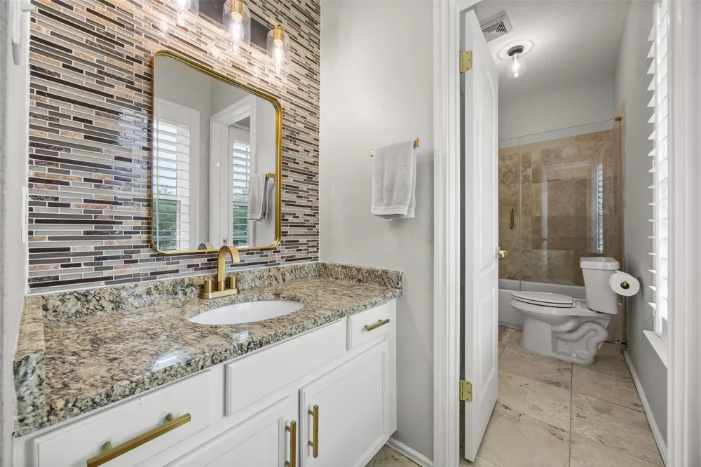 8610 Axis Drive Austin, TX 78749