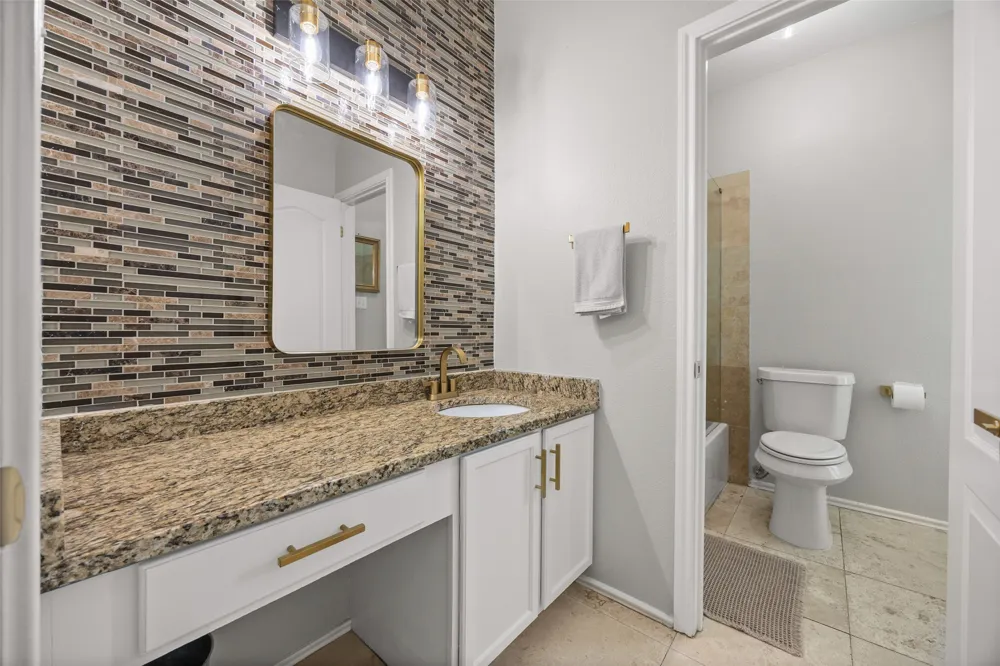 8610 Axis Drive Austin, TX 78749