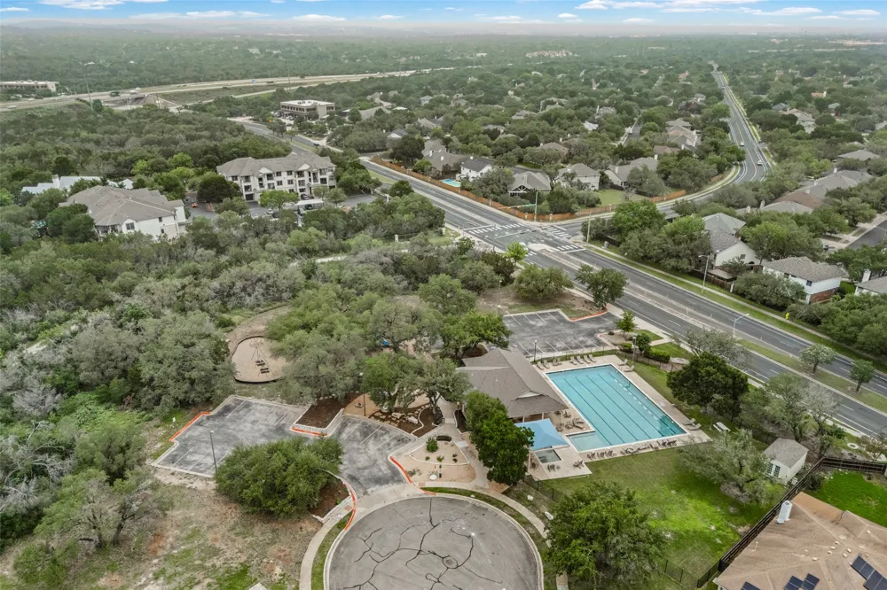 8610 Axis Drive Austin, TX 78749