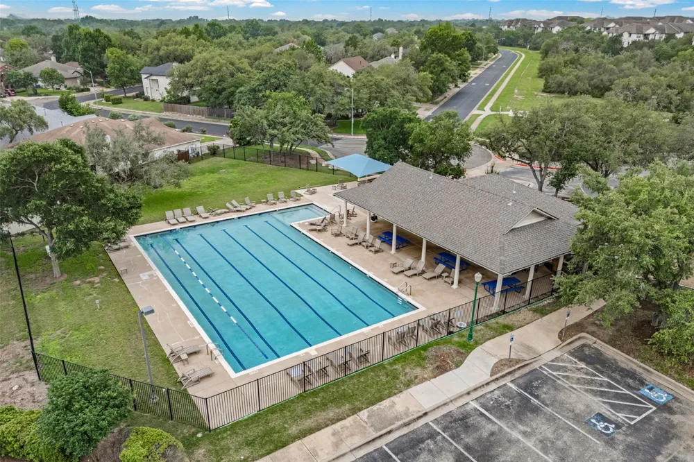 8610 Axis Drive Austin, TX 78749
