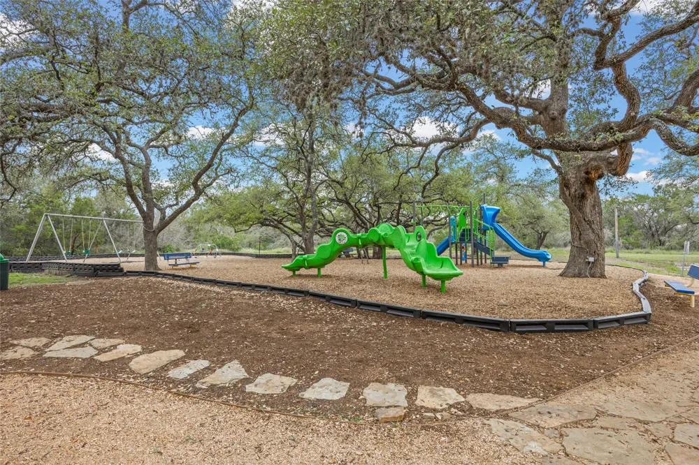 8610 Axis Drive Austin, TX 78749