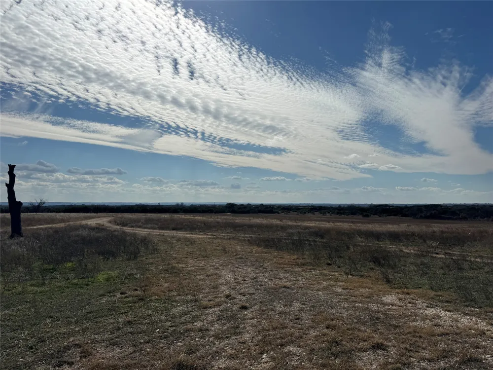 1806 County Road 2425 Iredell, TX 76649