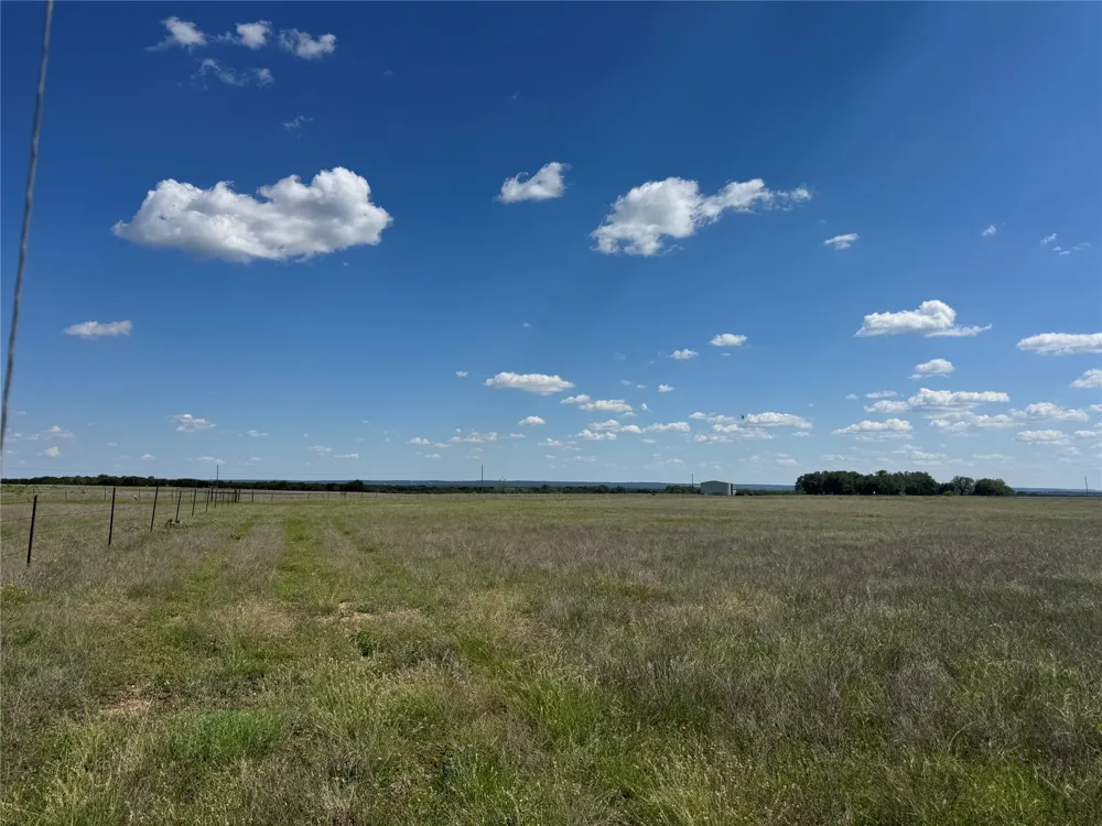 1806 County Road 2425 Iredell, TX 76649