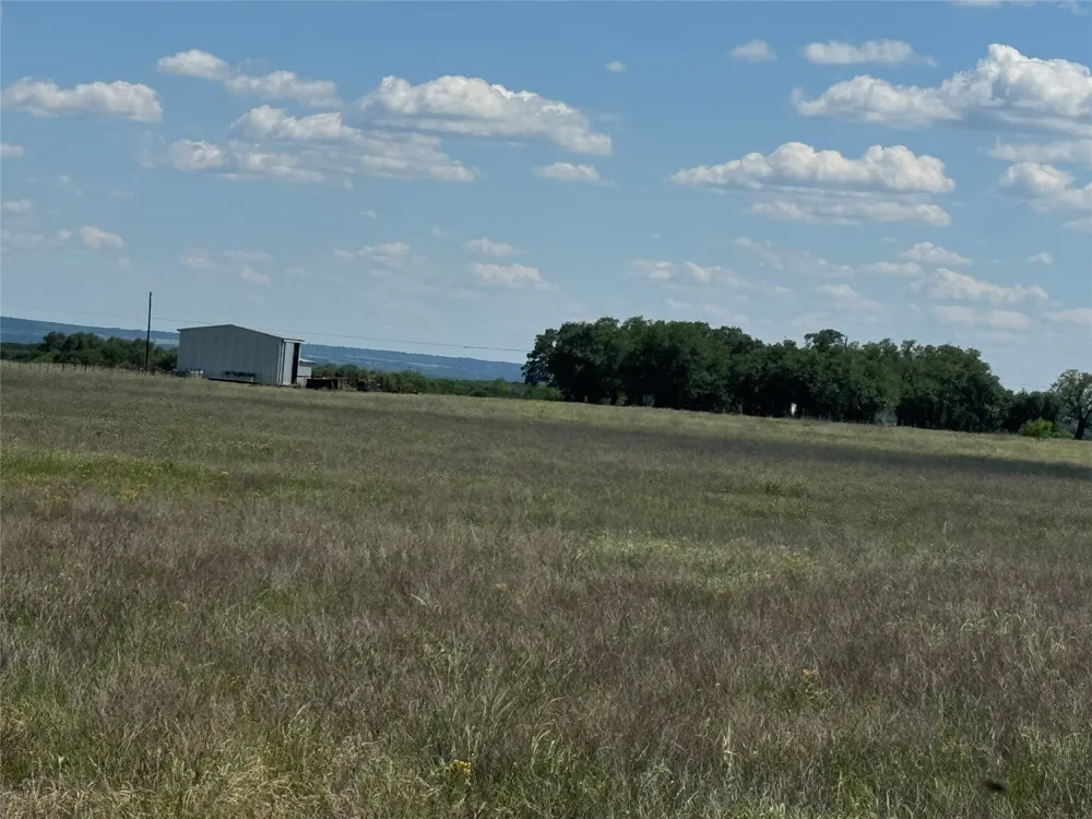 1806 County Road 2425 Iredell, TX 76649