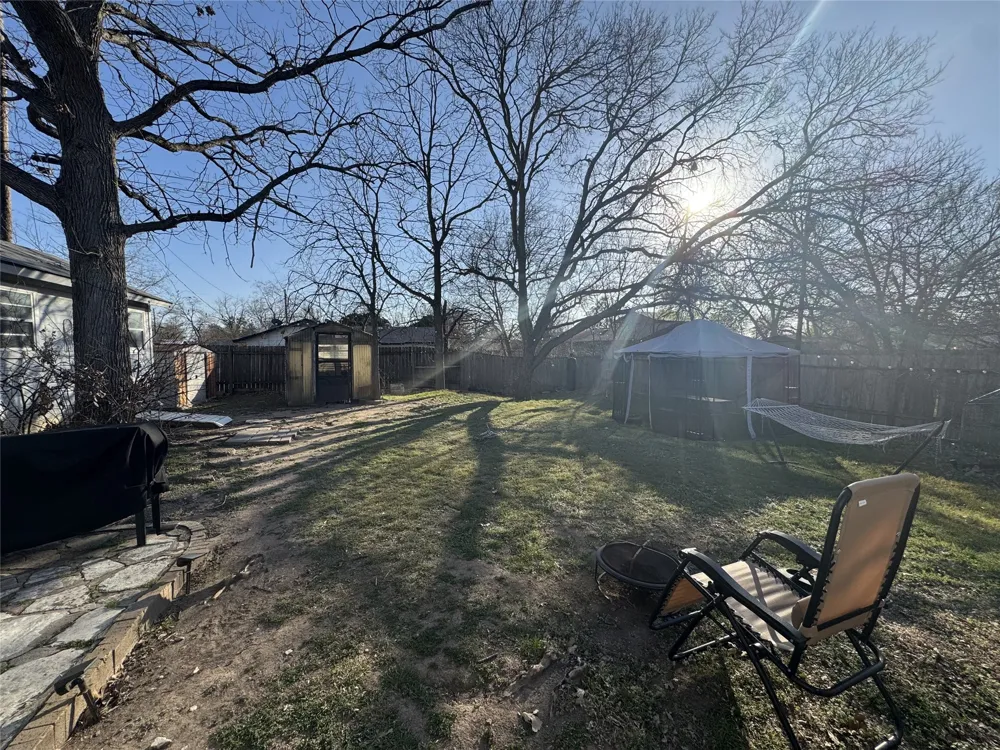 207 Chippendale Avenue Austin, TX 78745