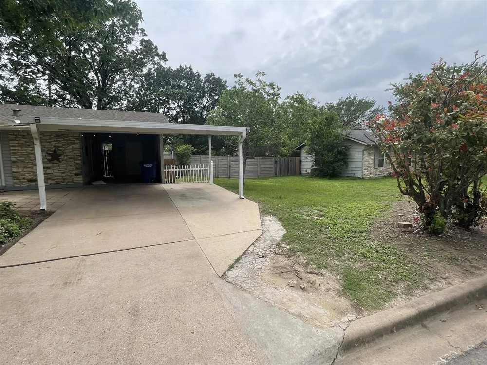 207 Chippendale Avenue Austin, TX 78745