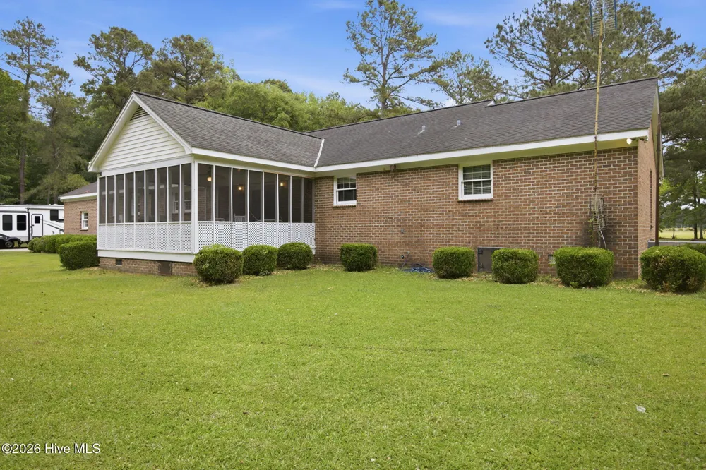8678 Joe Brown Highway S Clarendon, NC 28432