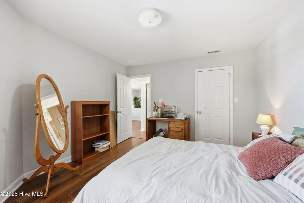 413 Commerce Avenue #C Morehead City, NC 28557
