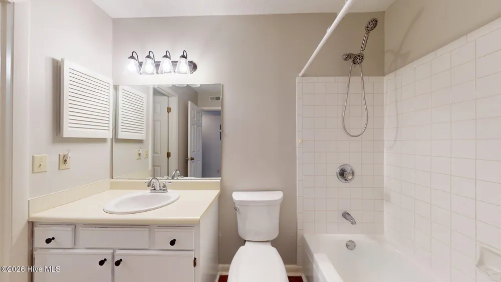 1203 Wilshire Circle Aberdeen, NC 28315