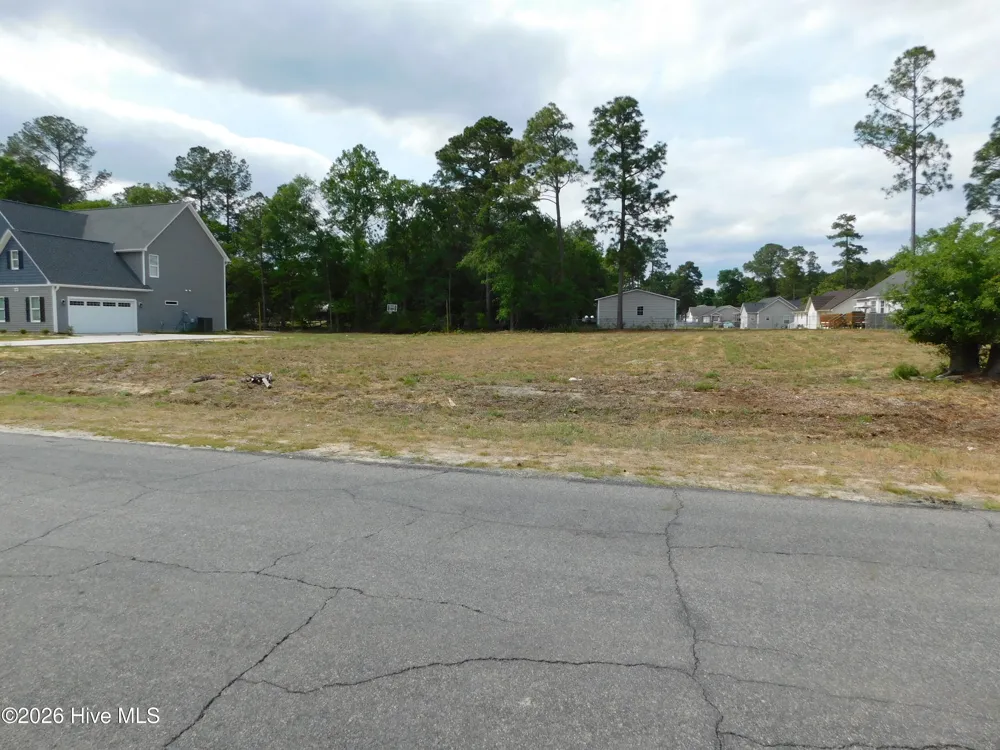 2 Muirfield Drive Laurinburg, NC 28352