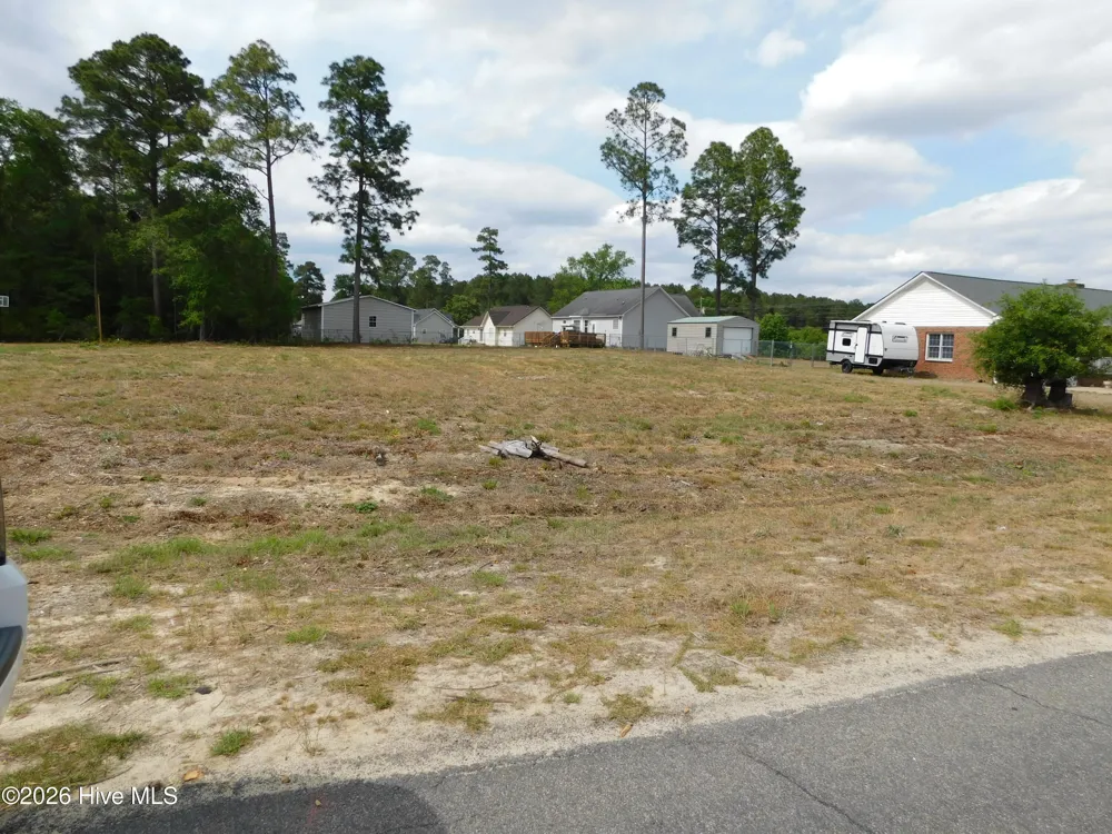 2 Muirfield Drive Laurinburg, NC 28352