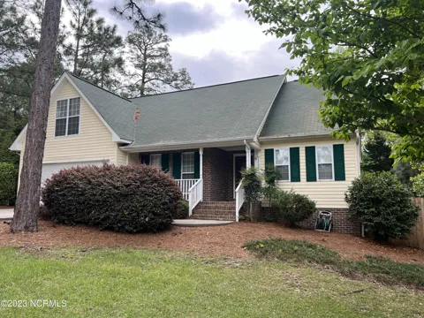 6 Pierce Place