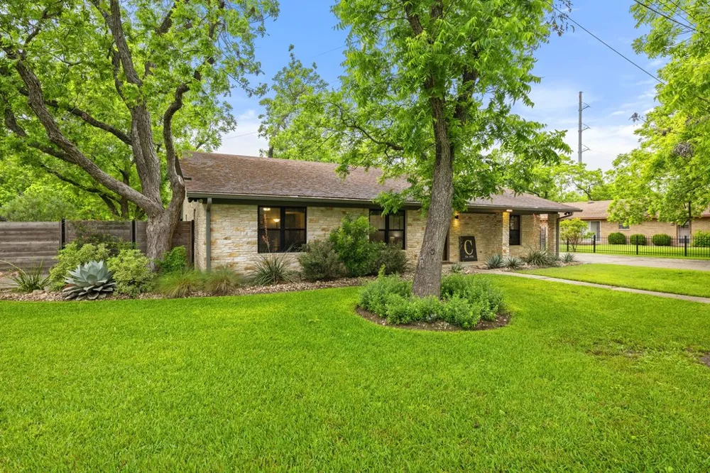 302 Schramm Road Granger, TX 76530