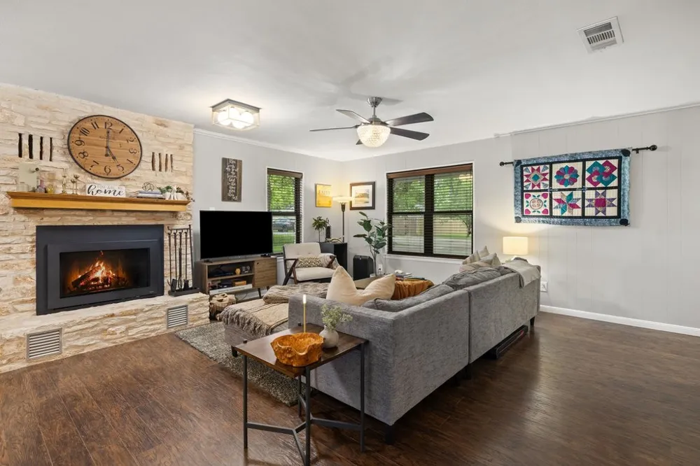 302 Schramm Road Granger, TX 76530