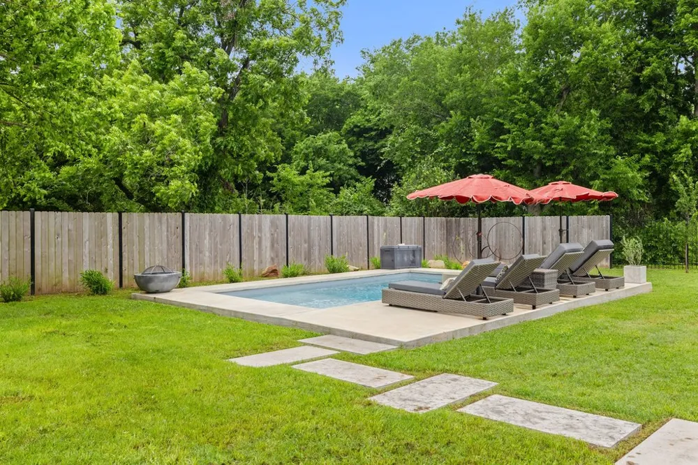 302 Schramm Road Granger, TX 76530