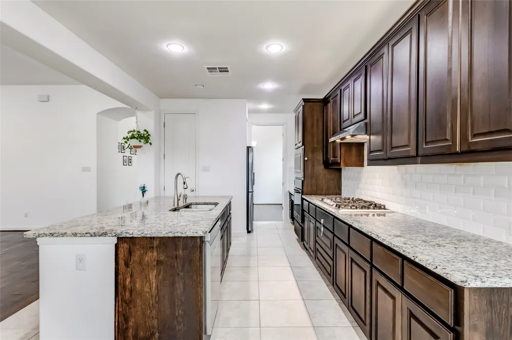3525 De Soto Loop Round Rock, TX 78665