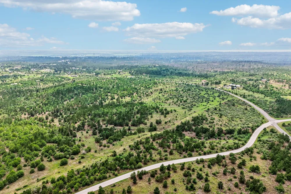1 Cottle Town Road Smithville, TX 78957