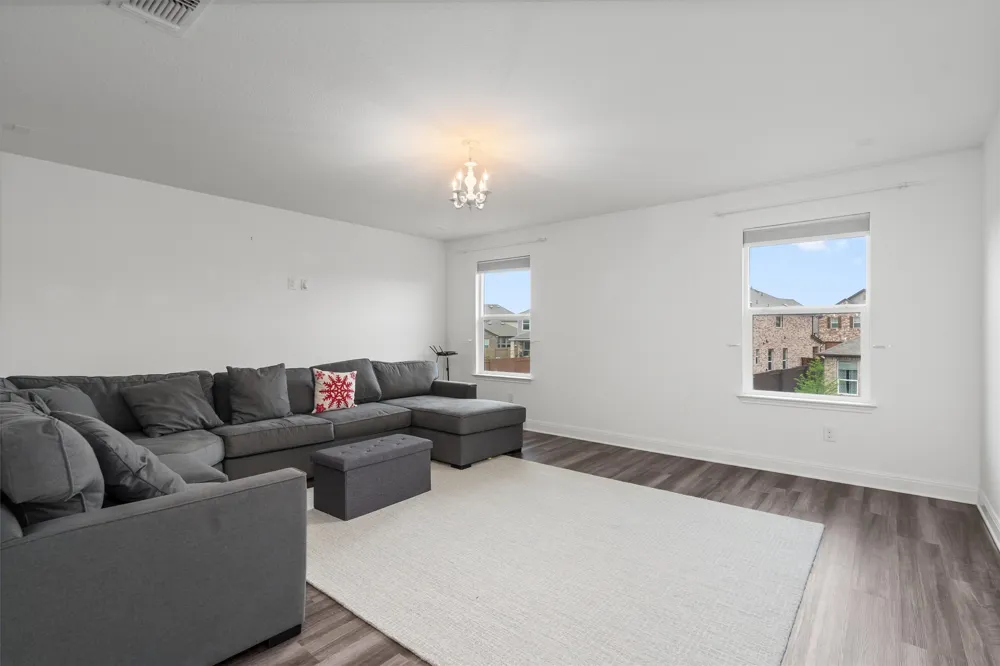 1201 Euless Lane Leander, TX 78641