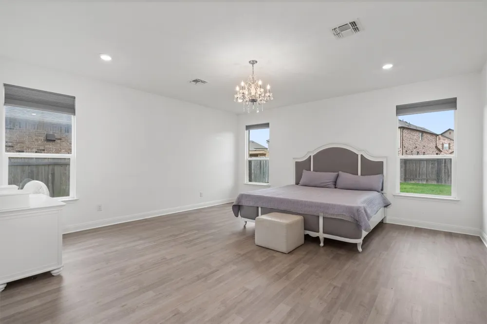 1201 Euless Lane Leander, TX 78641