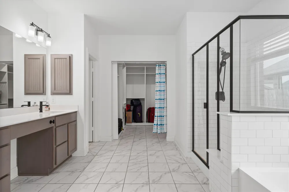 1201 Euless Lane Leander, TX 78641