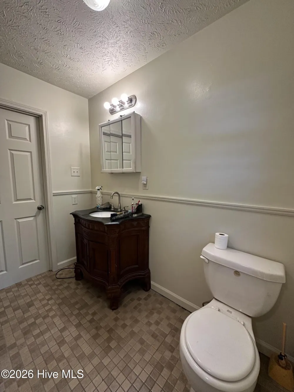 109 W Chestnut Street Maxton, NC 28364