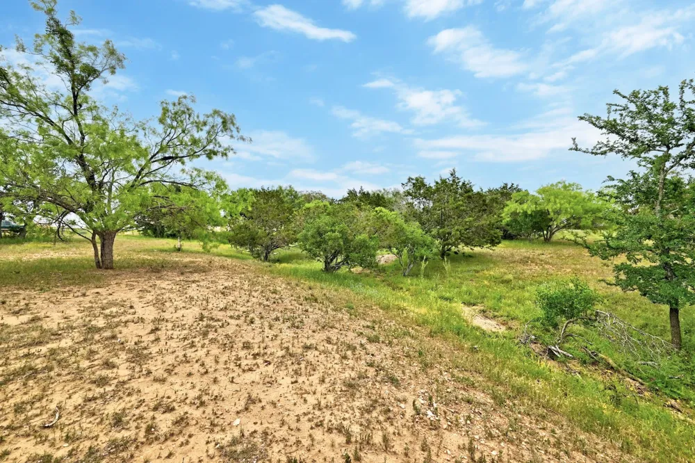 Cats Eye (1) Horseshoe Bay, TX 78657