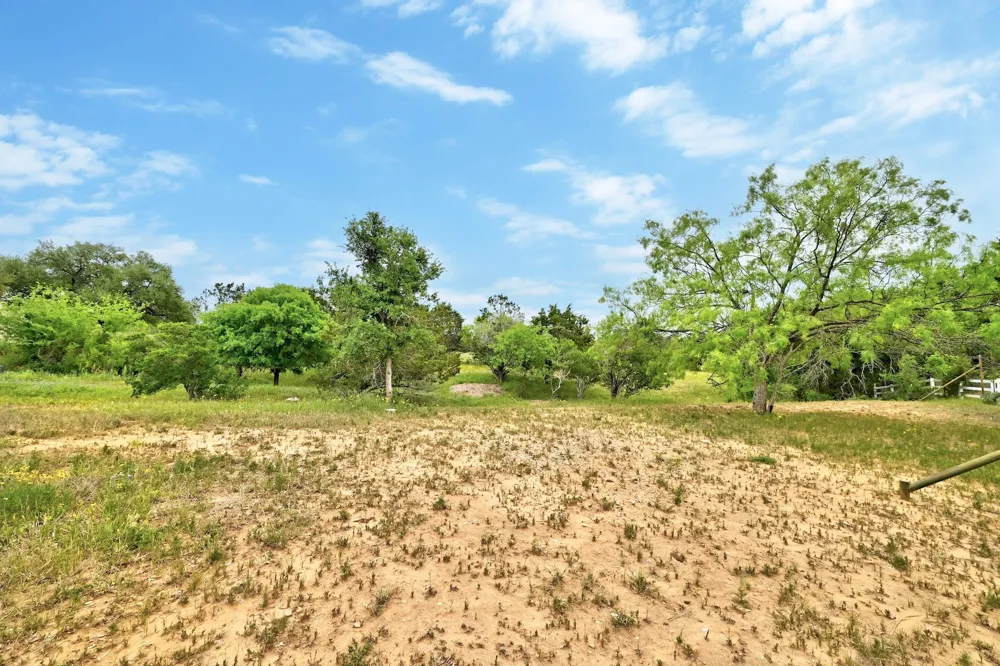 Cats Eye (1) Horseshoe Bay, TX 78657