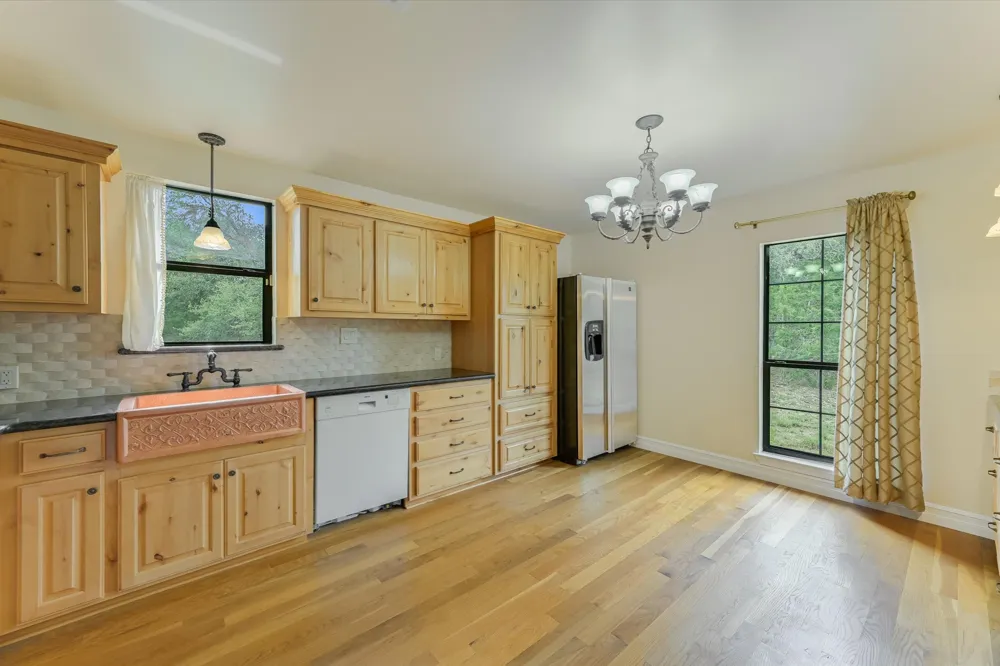 660 Possum Tree Fischer, TX 78623