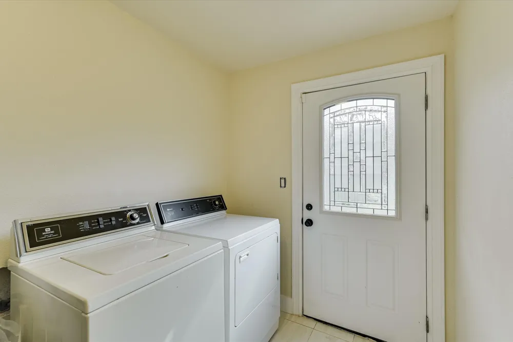 660 Possum Tree Fischer, TX 78623