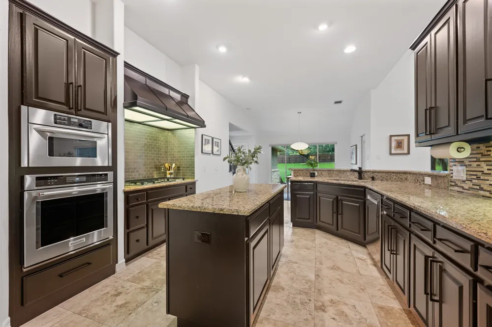 12007 Colleyville Drive Bee Cave, TX 78738