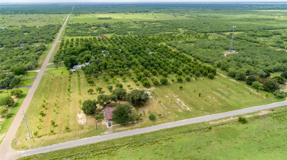 2432 County Road 402 B Falfurrias, TX 78355