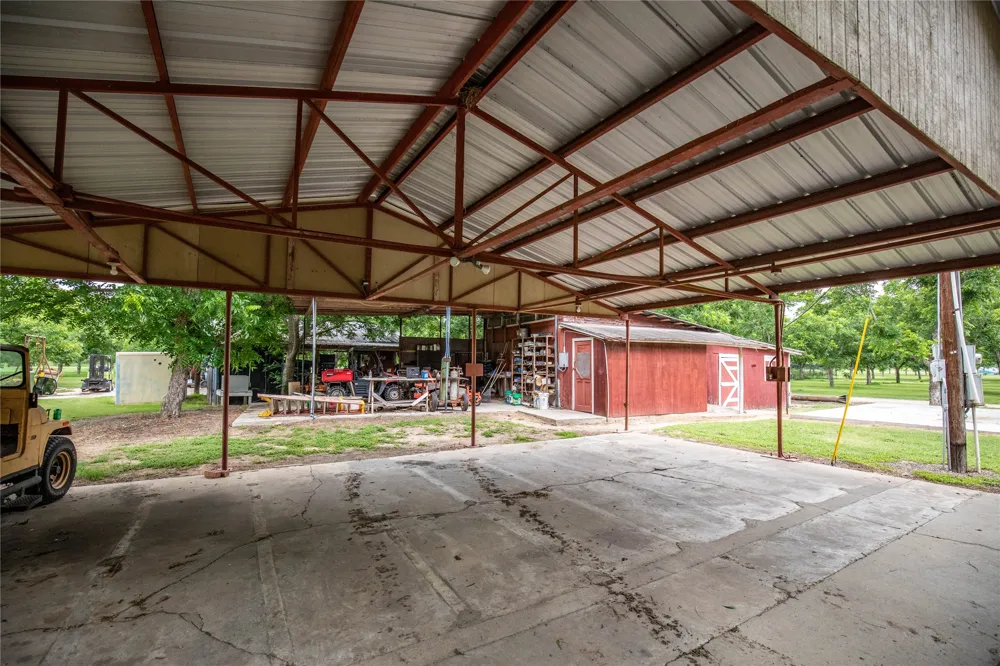2432 County Road 402 B Falfurrias, TX 78355